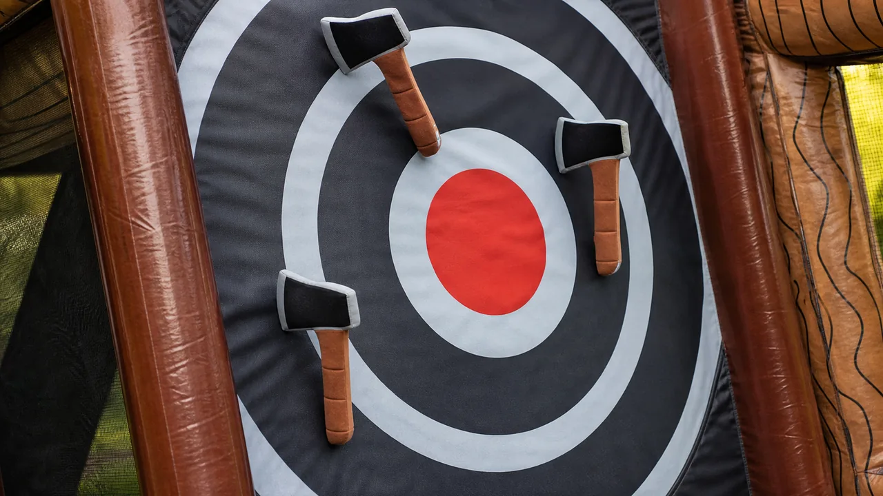 Inflatable Archery Tag & Axe Throwing Arena Guide (OEM)